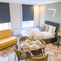 The Captains Quarter|Sleeps7|Weymouth Beach